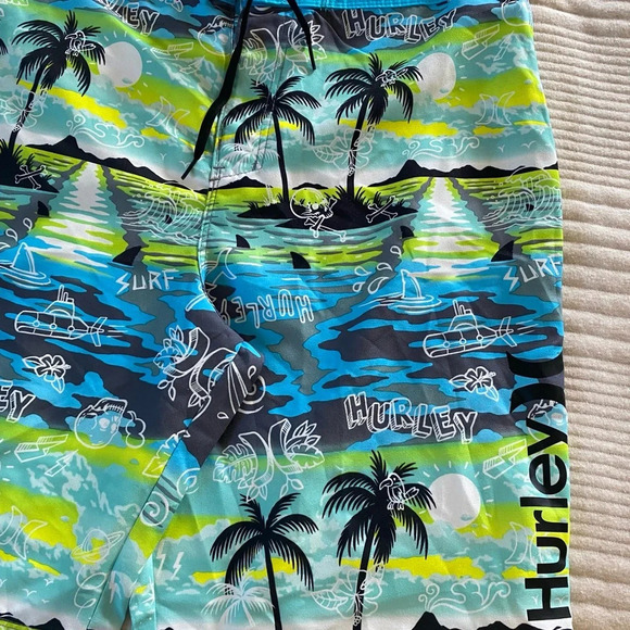 Hurley Boys Board Shorts Swimming Shorts Bathing Suit pocket palm trees size 16 - Picture 2 of 9